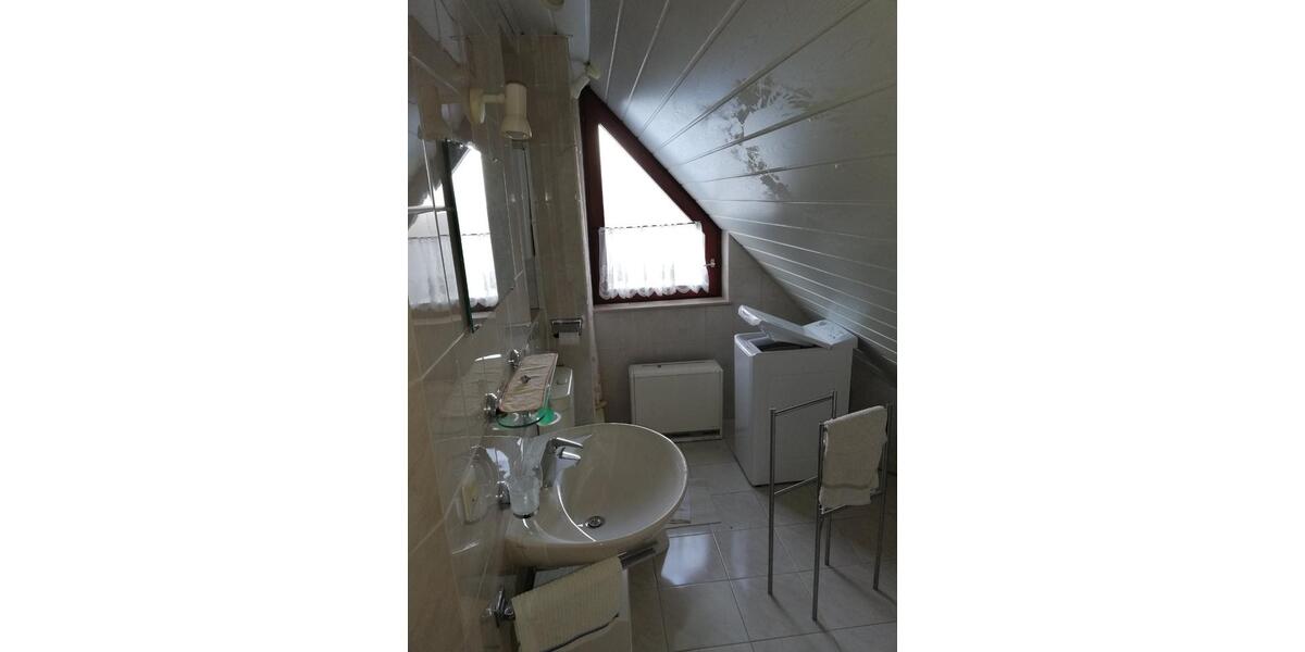 Dachgeschoßwohnung Sindelfingen Darmsheim - 2.5 Zimmer, 56 m&sup2;, 1.050&euro; | Angebot:24653853