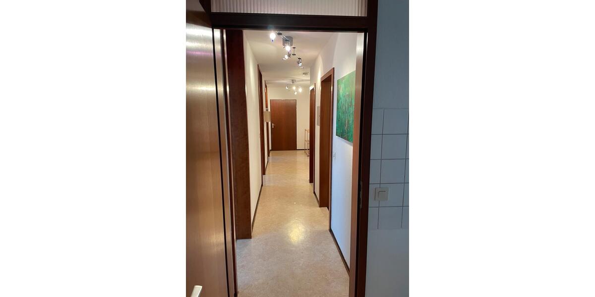 Etagenwohnung Rottenburg am Neckar - 5.5 Zimmer, 107 m&sup2;, 315.000&euro; | Angebot:24217433