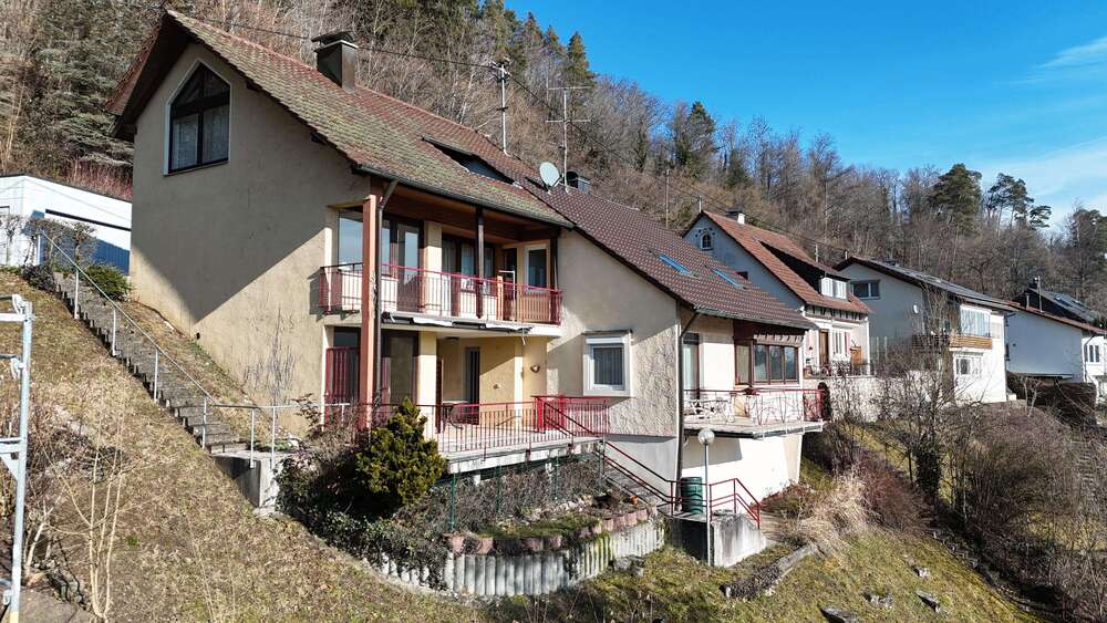 Einfamilienhaus Horb - 8 Zimmer, 197 m&sup2;, 375.000&euro; | Angebot:18581750