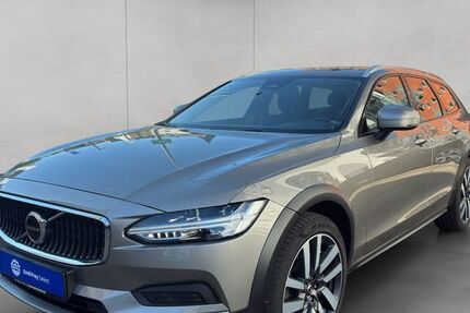 Volvo V90 Cross Country 58.462 km 43.900 &euro; Stuttgart 70190