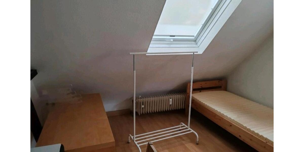 Dachgeschoßwohnung Reutlingen Reutlingen (Kernstadt) - 5 Zimmer, 65 m&sup2;, 223.000&euro; | Angebot:27198574