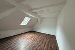 Dachgeschoßwohnung Lichtenstein - 4 Zimmer, 9 m&sup2;, 970&euro; | Angebot:26267575