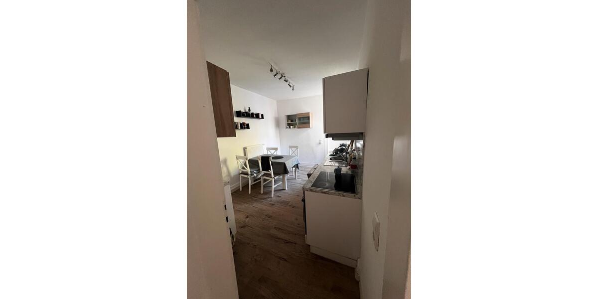 Etagenwohnung Tübingen Lustnau - 4 Zimmer, 16 m&sup2;, 650&euro; | Angebot:26382630