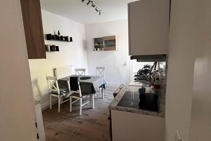 Wohnung Tübingen Lustnau - 4 Zimmer, 16 m&sup2;, 650&euro; | Angebot:26382630