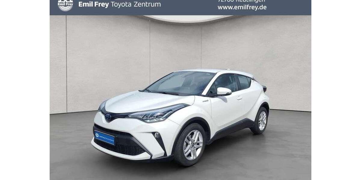 Toyota C-HR 32.612 km 23.460 &euro; Reutlingen 72766