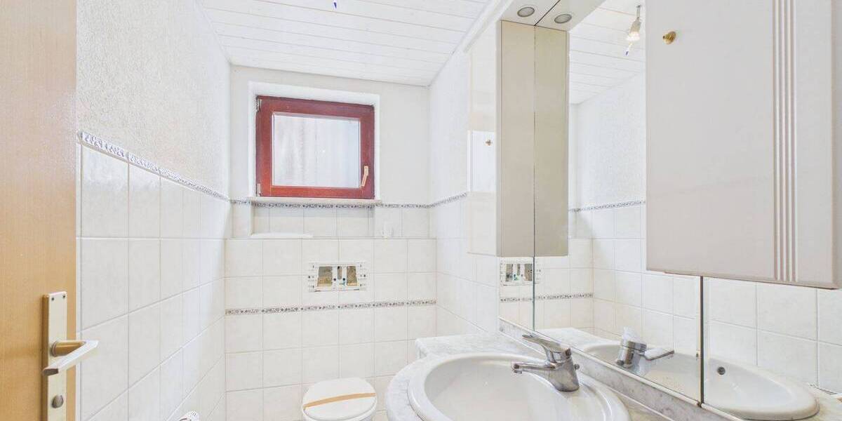 Etagenwohnung Böblingen Dagersheim - 5 Zimmer, 156 m&sup2;, 479.000&euro; | Angebot:26040108