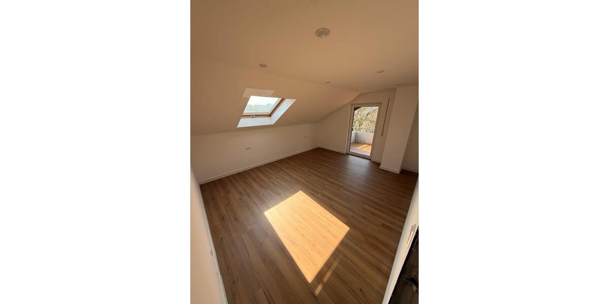 Etagenwohnung Nürtingen - 3 Zimmer, 87 m&sup2;, 1.300&euro; | Angebot:25932438