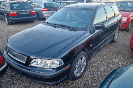 Volvo V40 174.000 km 3.333 &euro; Rangendingen 72414