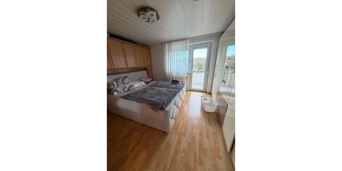 Etagenwohnung Sindelfingen Darmsheim - 3 Zimmer, 76 m&sup2;, 300.000&euro; | Angebot:25371224