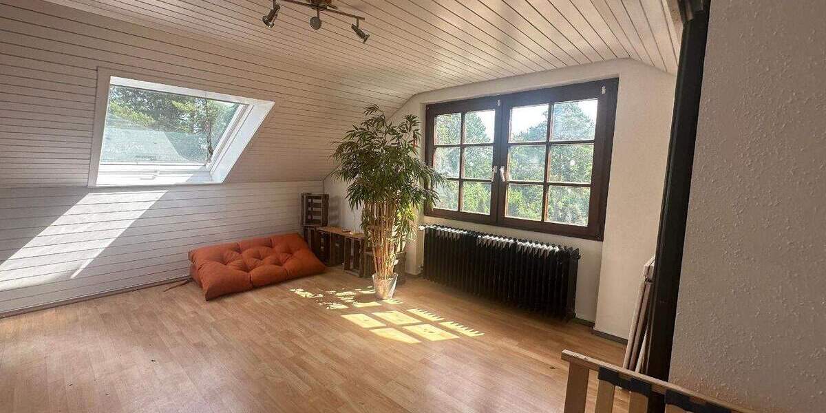 Mehrfamilienhaus, Wohnhaus Ostelsheim - 8 Zimmer, 300 m&sup2;, 1.000.000&euro; | Angebot:25674461