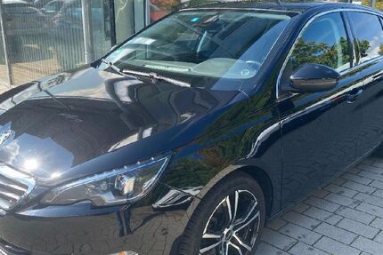 Peugeot 308 101.957 km 7.800 &euro; Böblingen 71034
