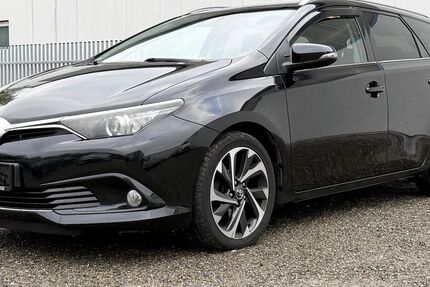 Toyota Auris 159.200 km 8.790 &euro; Reutlingen 72766