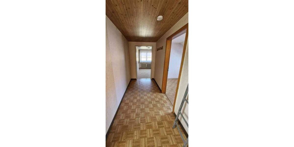 Einfamilienhaus Nagold-Hochdorf Hochdorf - 8 Zimmer, 191 m&sup2;, 394.000&euro; | Angebot:25745176