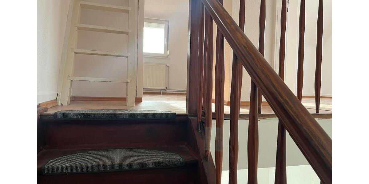 Doppelhaushälfte Reutlingen Altenburg - 7.5 Zimmer, 180 m&sup2;, 690.000&euro; | Angebot:27157500