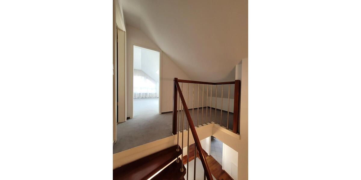 Maisonettenwohnung Sindelfingen - 3.5 Zimmer, 98 m&sup2;, 439.000&euro; | Angebot:25959642