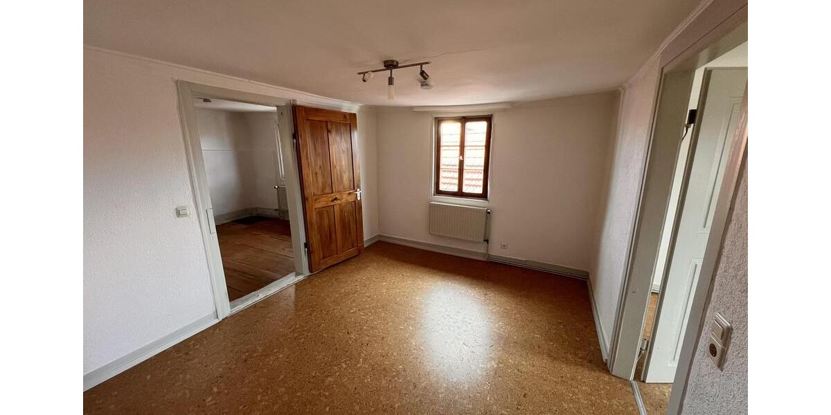 Etagenwohnung Hechingen - 5 Zimmer, 105 m&sup2;, 600&euro; | Angebot:25407831