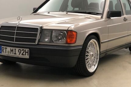 Mercedes-Benz 190 90.000 km 11.299 &euro; Metzingen 72555