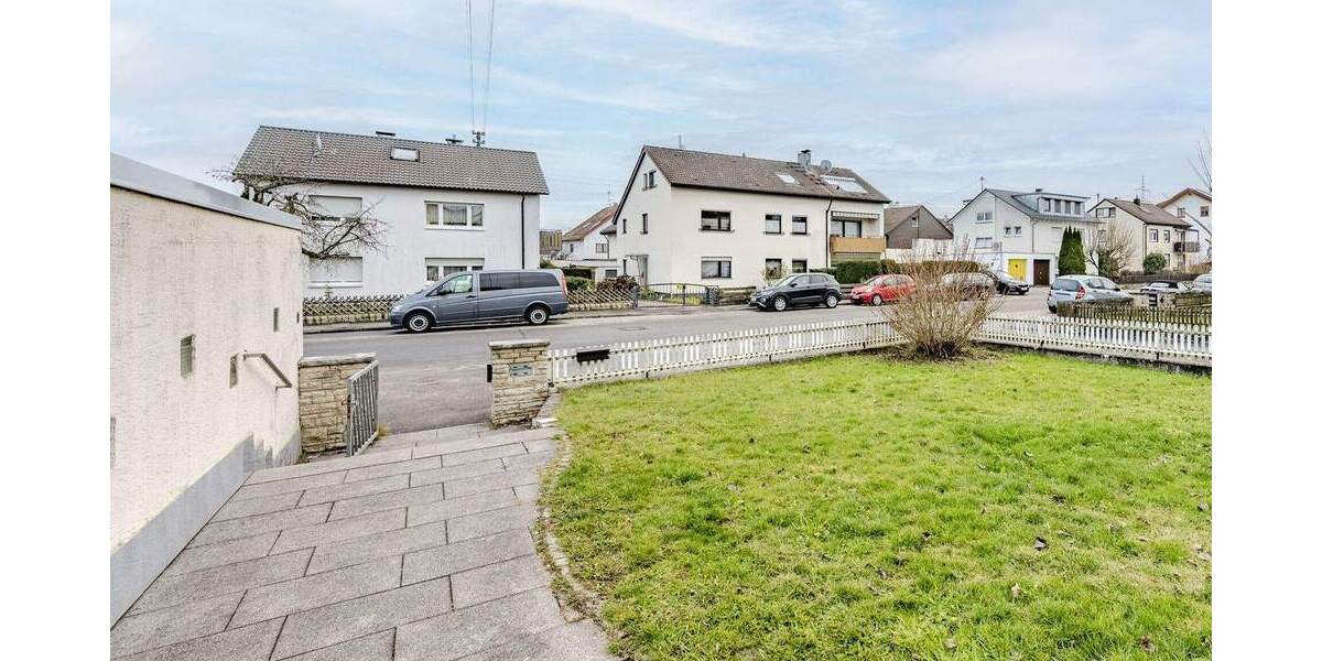 Mehrfamilienhaus, Wohnhaus Sindelfingen / Maichingen Maichingen - 8 Zimmer, 145 m&sup2;, 695.000&euro; | Angebot:25746135
