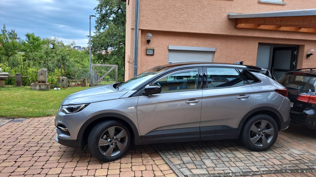 Opel Grandland (X) 61.000 km 15.800 &euro; Weil im schönbuch 71093