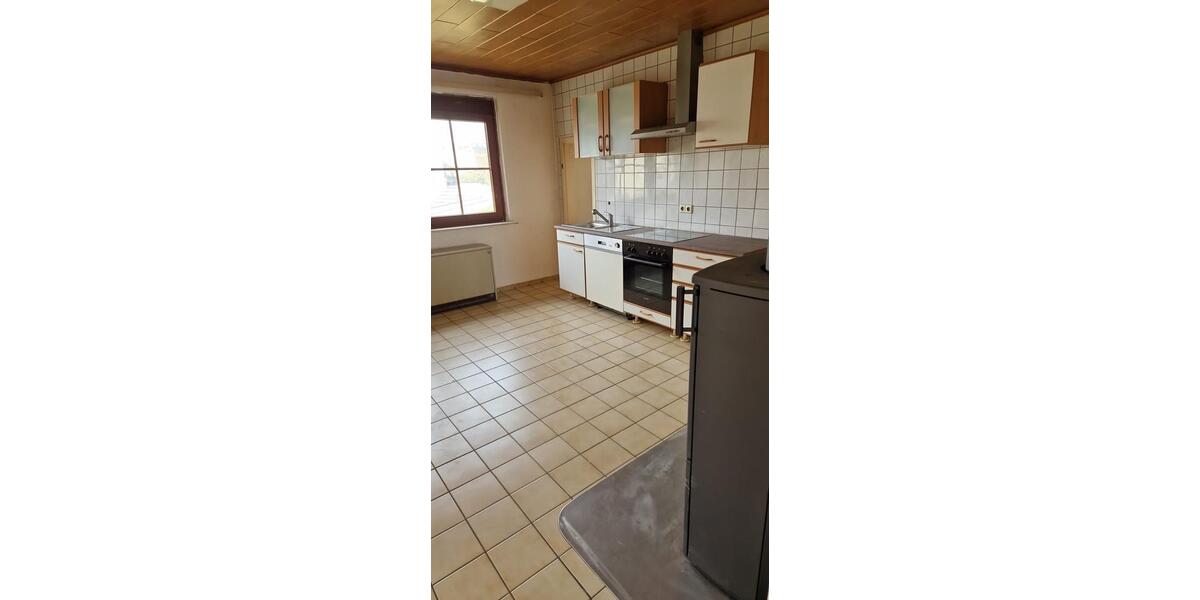 Etagenwohnung Burladingen - 3 Zimmer, 85 m&sup2;, 550&euro; | Angebot:25959867
