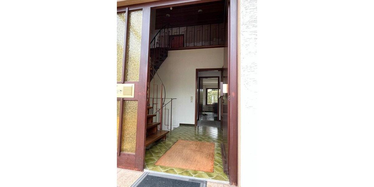 Einfamilienhaus Herrenberg - 3.5 Zimmer, 240 m&sup2;, 576.000&euro; | Angebot:27142349