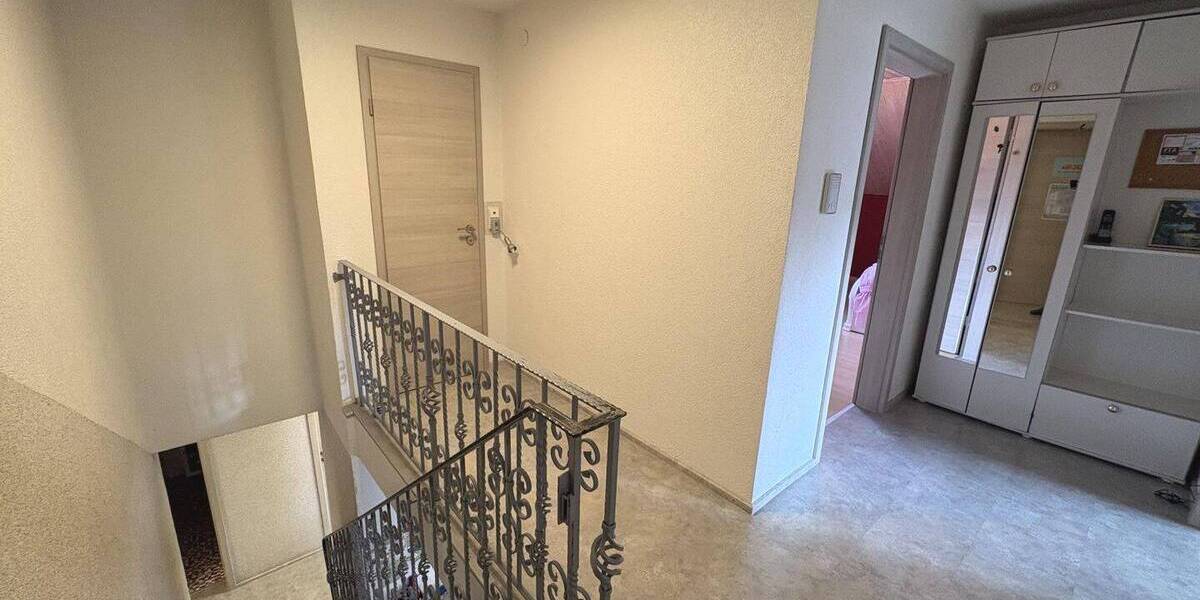 Einfamilienhaus Hechingen - 9 Zimmer, 220 m&sup2;, 650.000&euro; | Angebot:26029373