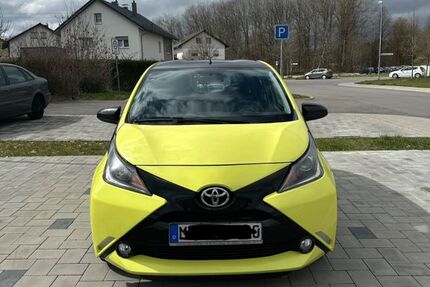 Toyota Aygo (X) 170.000 km 5.900 &euro; Stuttgart-Vaihingen 70565