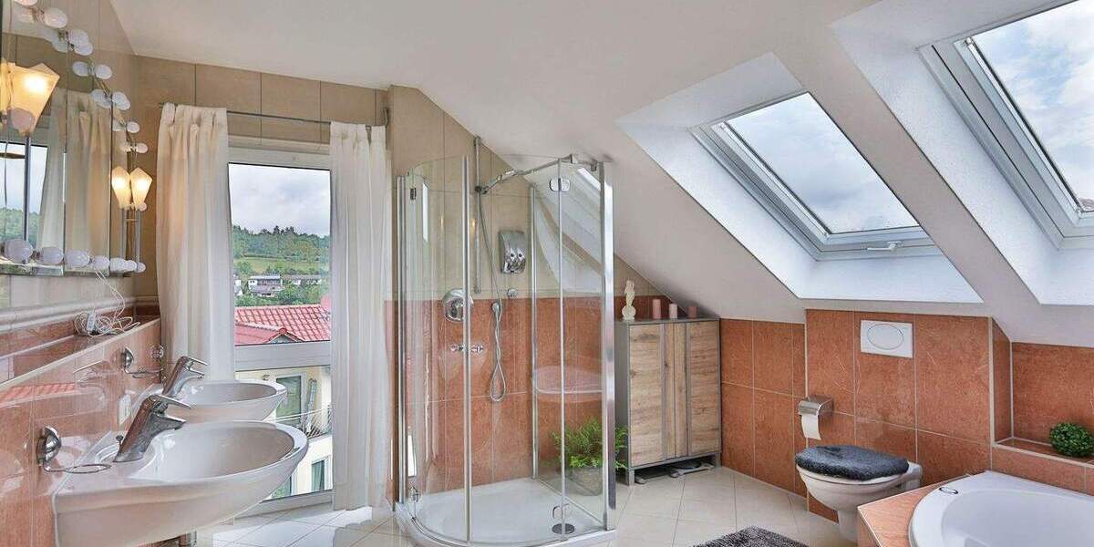 Einfamilienhaus Ostelsheim - 5 Zimmer, 242 m&sup2;, 799.000&euro; | Angebot:25771597