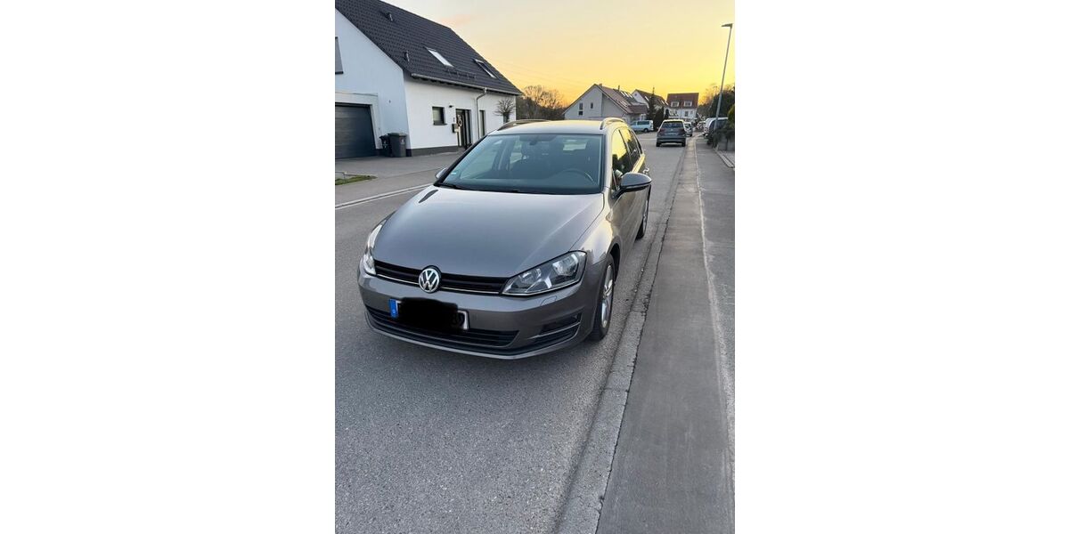 VW Golf 146.000 km 9.400 &euro; Holzgerlingen 71088