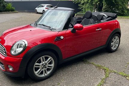 Mini Cooper Cabrio 89.000 km 9.200 &euro; Stuttgart 70469