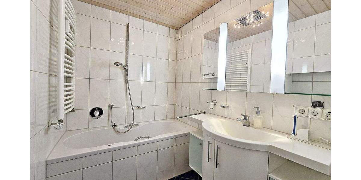 Etagenwohnung Reutlingen Sondelfingen - 4 Zimmer, 125 m&sup2;, 345.000&euro; | Angebot:25821556