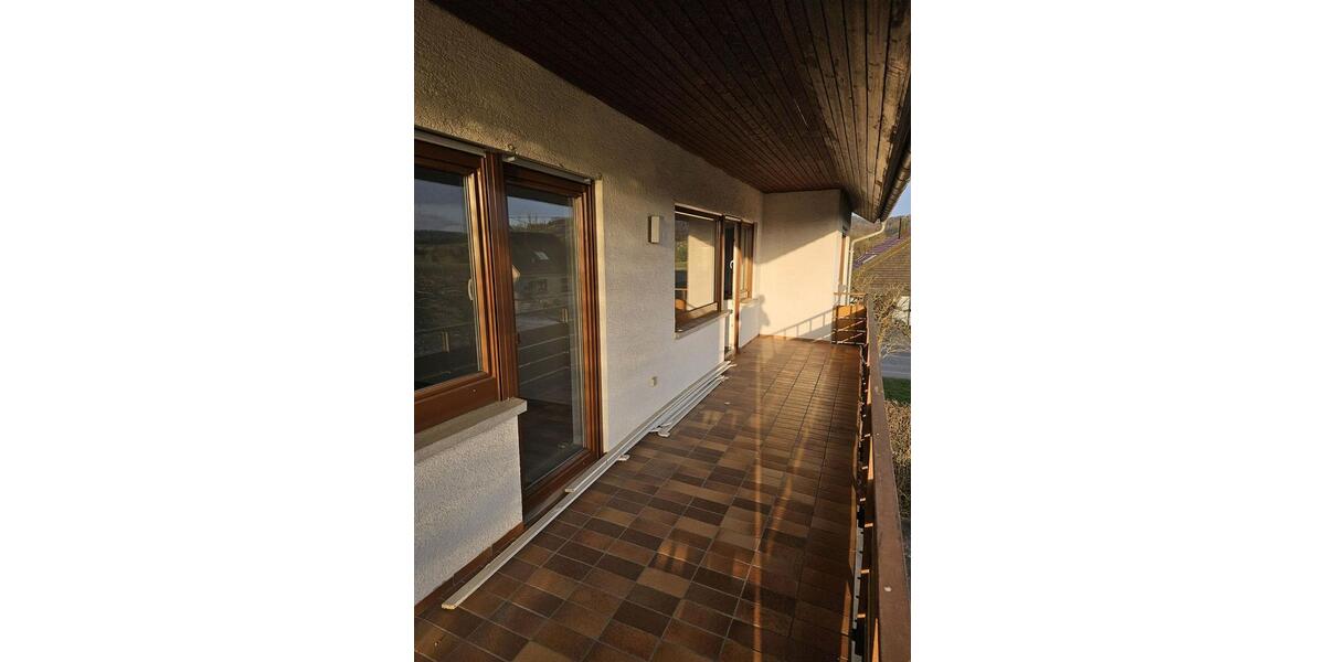 Etagenwohnung Ammerbuch - 5 Zimmer, 105 m&sup2;, 1.100&euro; | Angebot:25407180