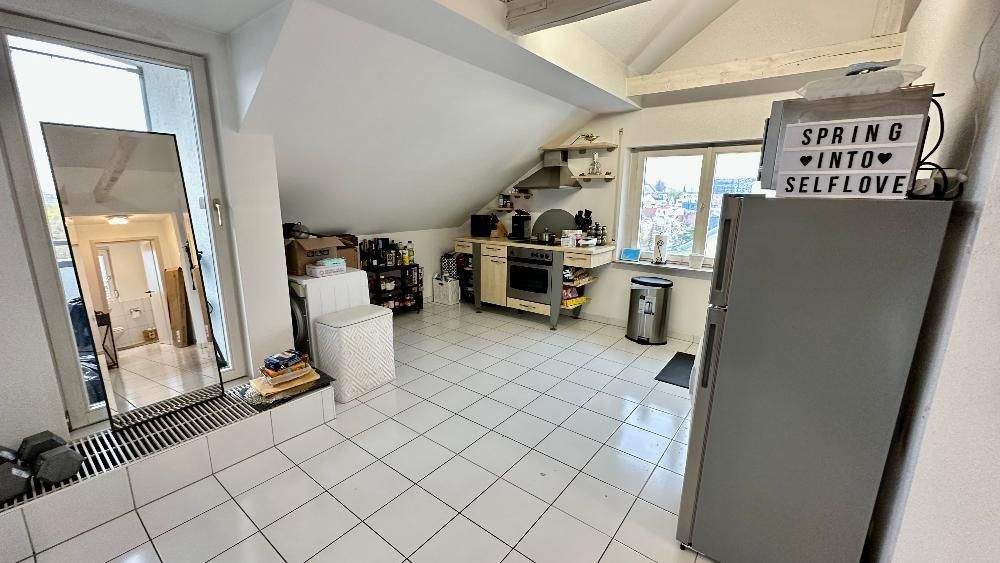 Etagenwohnung Böblingen - 3 Zimmer, 95 m&sup2;, 2.100&euro; | Angebot:25737012