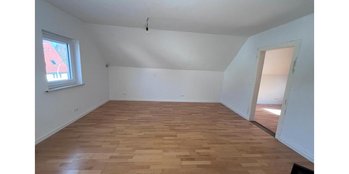 Dachgeschoßwohnung Rangendingen - 3 Zimmer, 79 m&sup2;, 890&euro; | Angebot:25982361