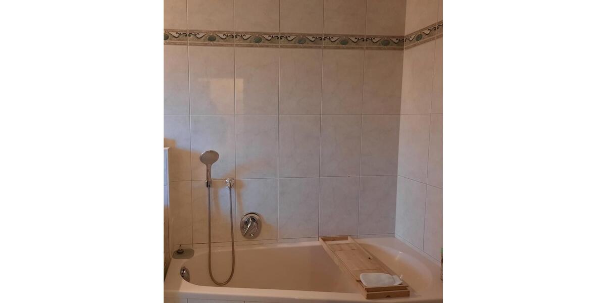 Etagenwohnung Wildberg - 3 Zimmer, 95 m&sup2;, 950&euro; | Angebot:26441772