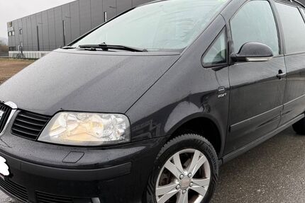 Seat Alhambra 293.999 km 3.499 &euro; Böblingen 71034