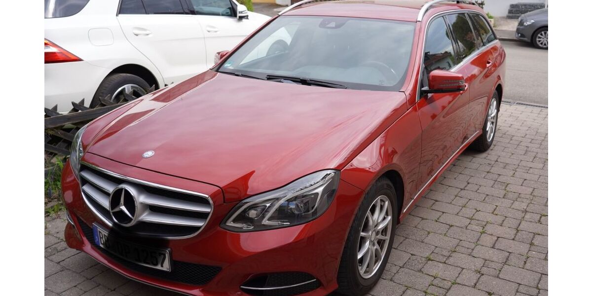 Mercedes-Benz E 200 98.000 km 16.700 &euro; Böblingen 71032