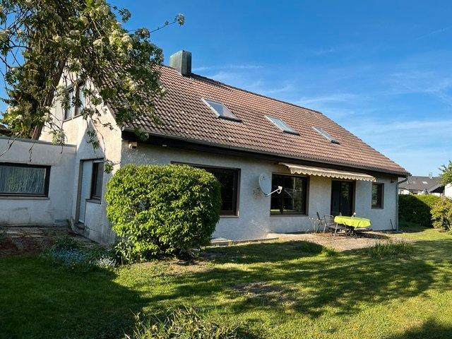 Einfamilienhaus Herrenberg - 3.5 Zimmer, 240 m&sup2;, 576.000&euro; | Angebot:27142349