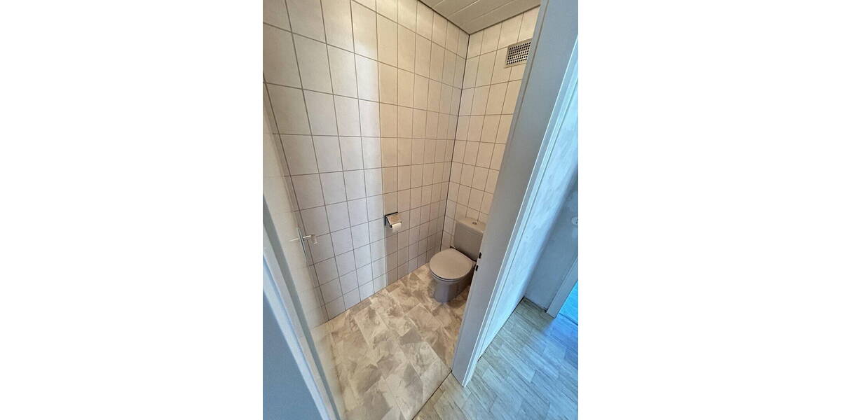 Mehrfamilienhaus, Wohnhaus Ehningen - 9 Zimmer, 250 m&sup2;, 875.000&euro; | Angebot:25654347