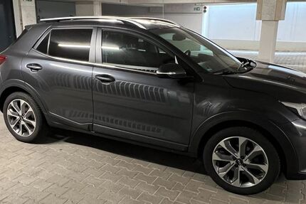 Kia Stonic 73.000 km 14.100 &euro; Stuttgart 70563
