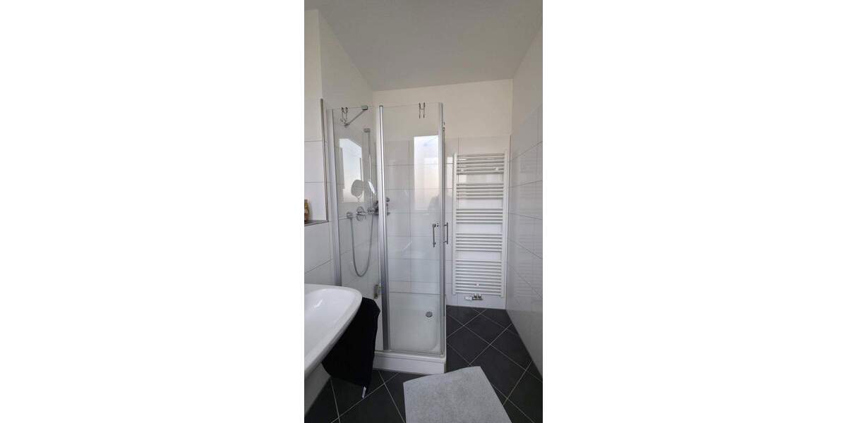 Etagenwohnung Sindelfingen Mitte - 9 Zimmer, 242 m&sup2;, 695.000&euro; | Angebot:25823345