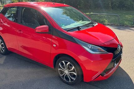 Toyota Aygo (X) 133.000 km 4.000 &euro; Stuttgart 70437