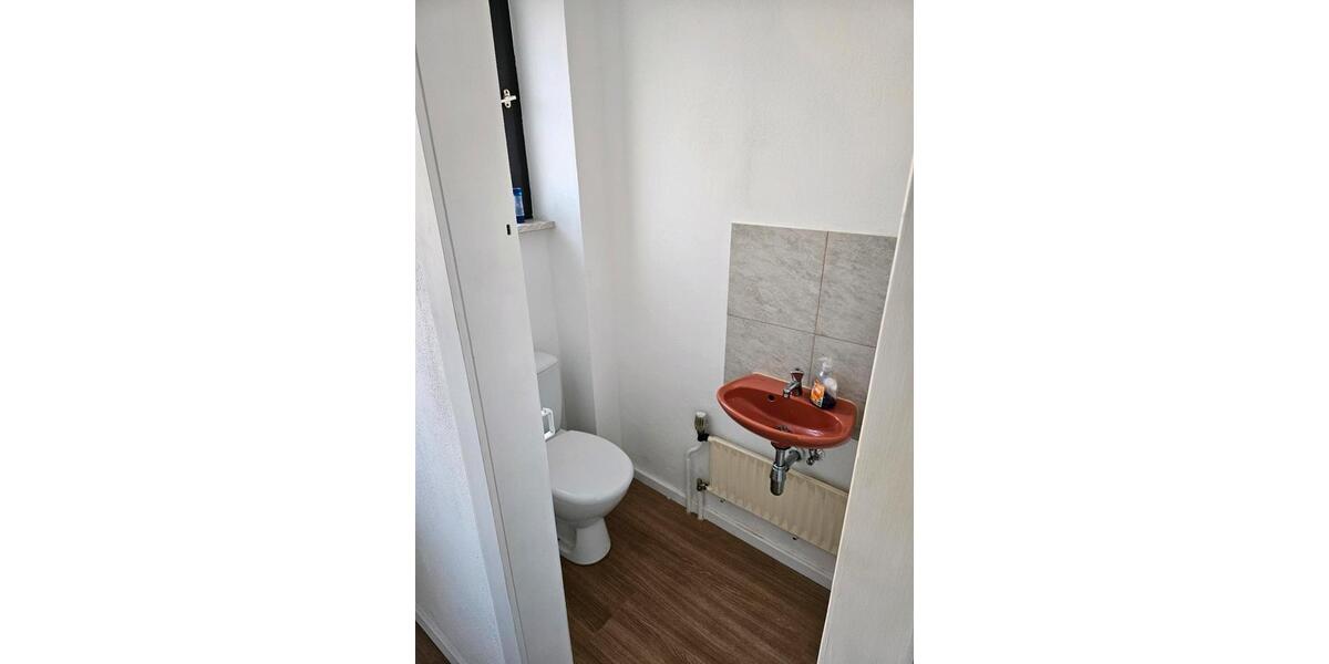 Erdgeschoßwohnung Ammerbuch - 5 Zimmer, 170 m&sup2;, 1.800&euro; | Angebot:25936825