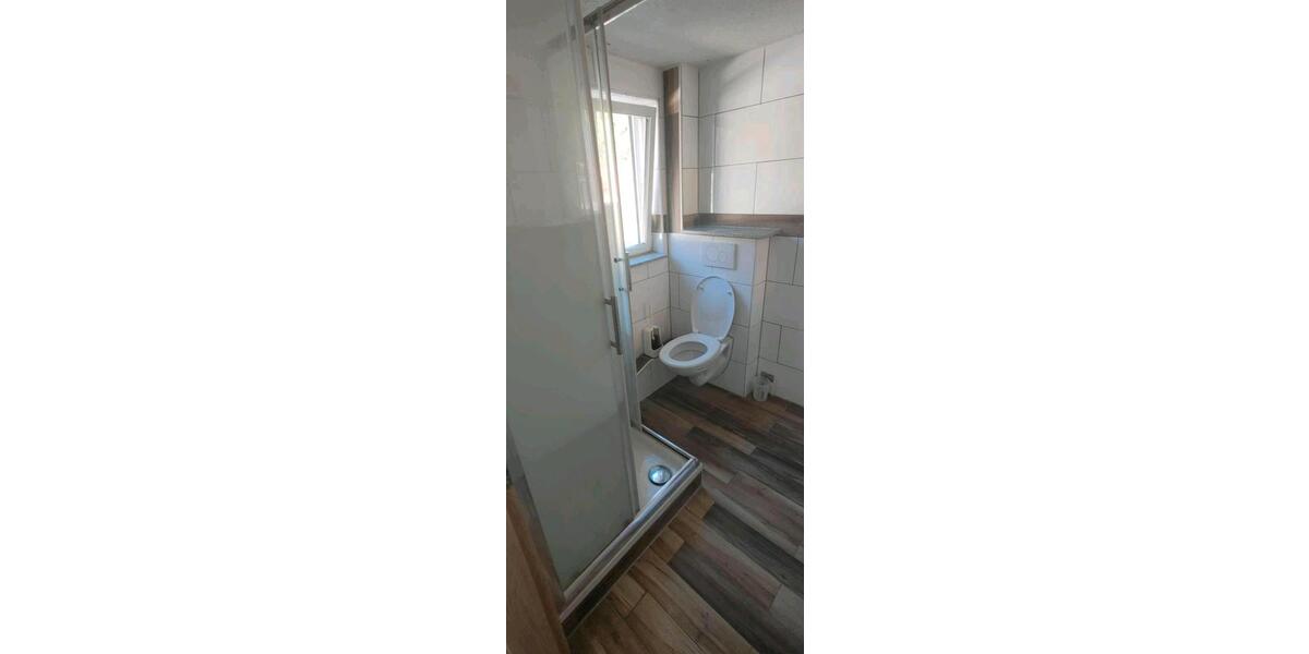 Etagenwohnung Ebhausen - 7 Zimmer, 120 m&sup2;, 1.400&euro; | Angebot:26481755