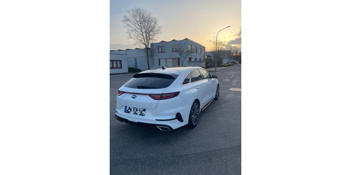 Kia pro ceed / ProCeed 122.500 km 17.500 &euro; Renningen 71272