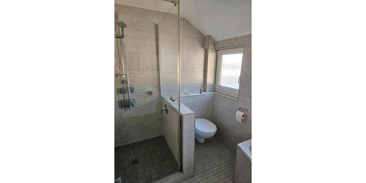 Dachgeschoßwohnung Bad Urach - 2.5 Zimmer, 85 m&sup2;, 229.000&euro; | Angebot:25546362