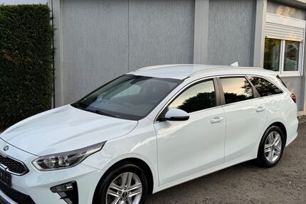 Kia ceed / Ceed 127.513 km 11.295 &euro; Walddorfhäslach 72141