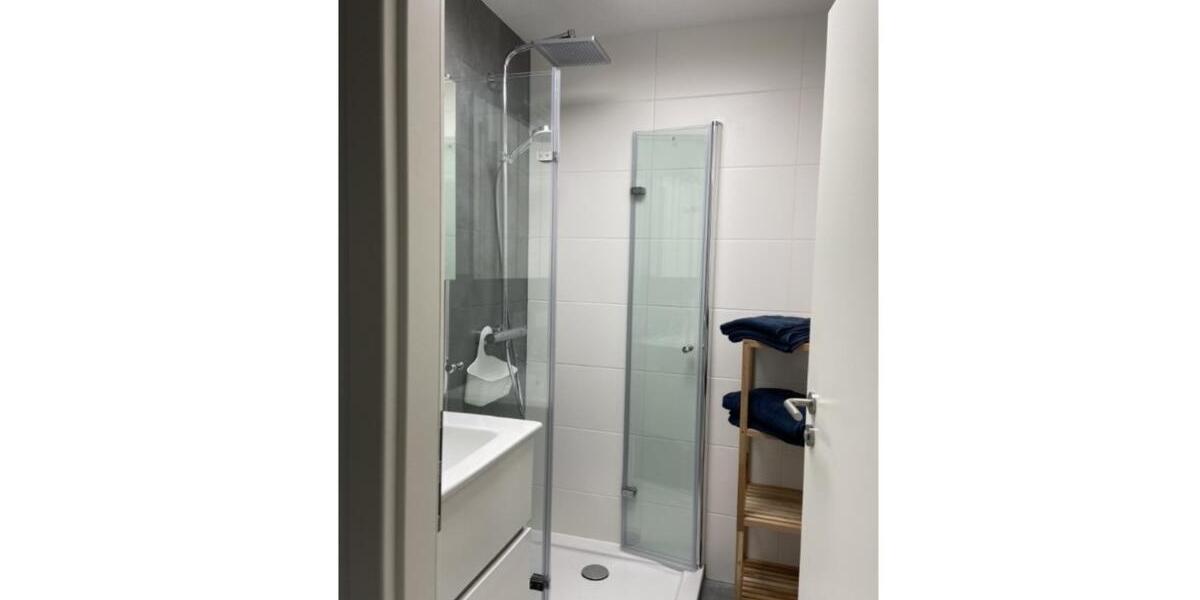 Dachgeschoßwohnung Sindelfingen Sindelfingen (Stadt) - 2 Zimmer, 50 m&sup2;, 1.200&euro; | Angebot:25381272