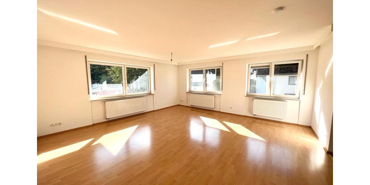 Etagenwohnung Horb am Neckar - 4 Zimmer, 109 m&sup2;, 1.050&euro; | Angebot:25980469