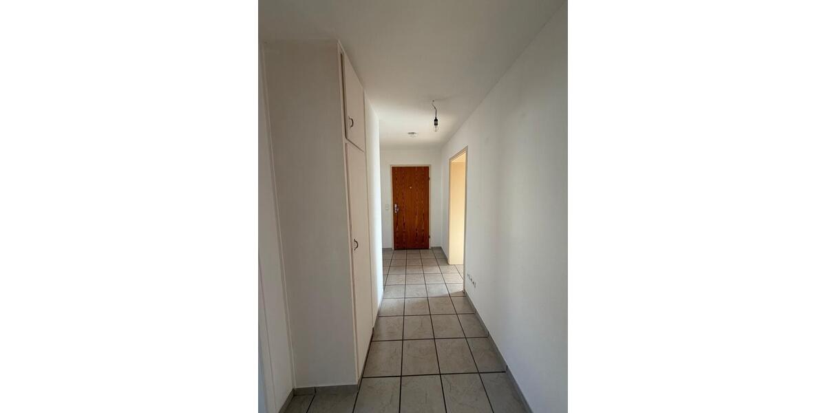 Etagenwohnung Bisingen - 3 Zimmer, 68 m&sup2;, 450&euro; | Angebot:25507835